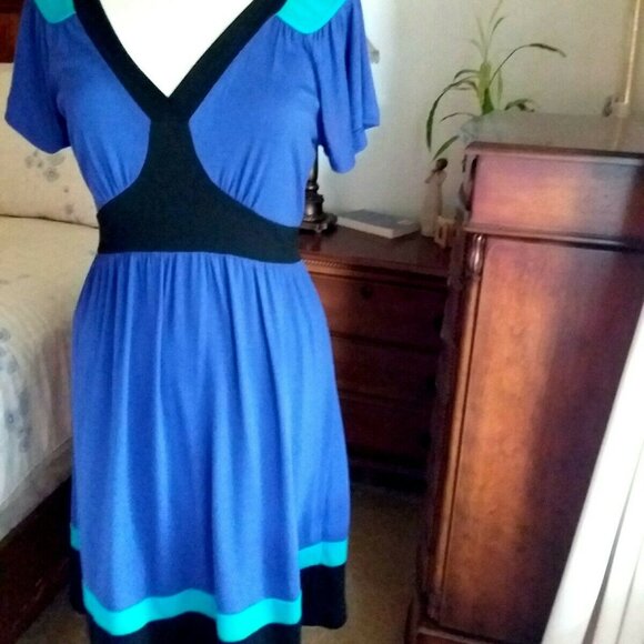 ELLE Color Block Belted Boho Empire Waist A-line Dress, size M - Picture 4 of 9